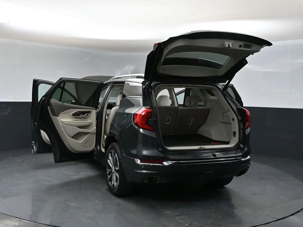 Used 2020 Gray GMC Denali image 44