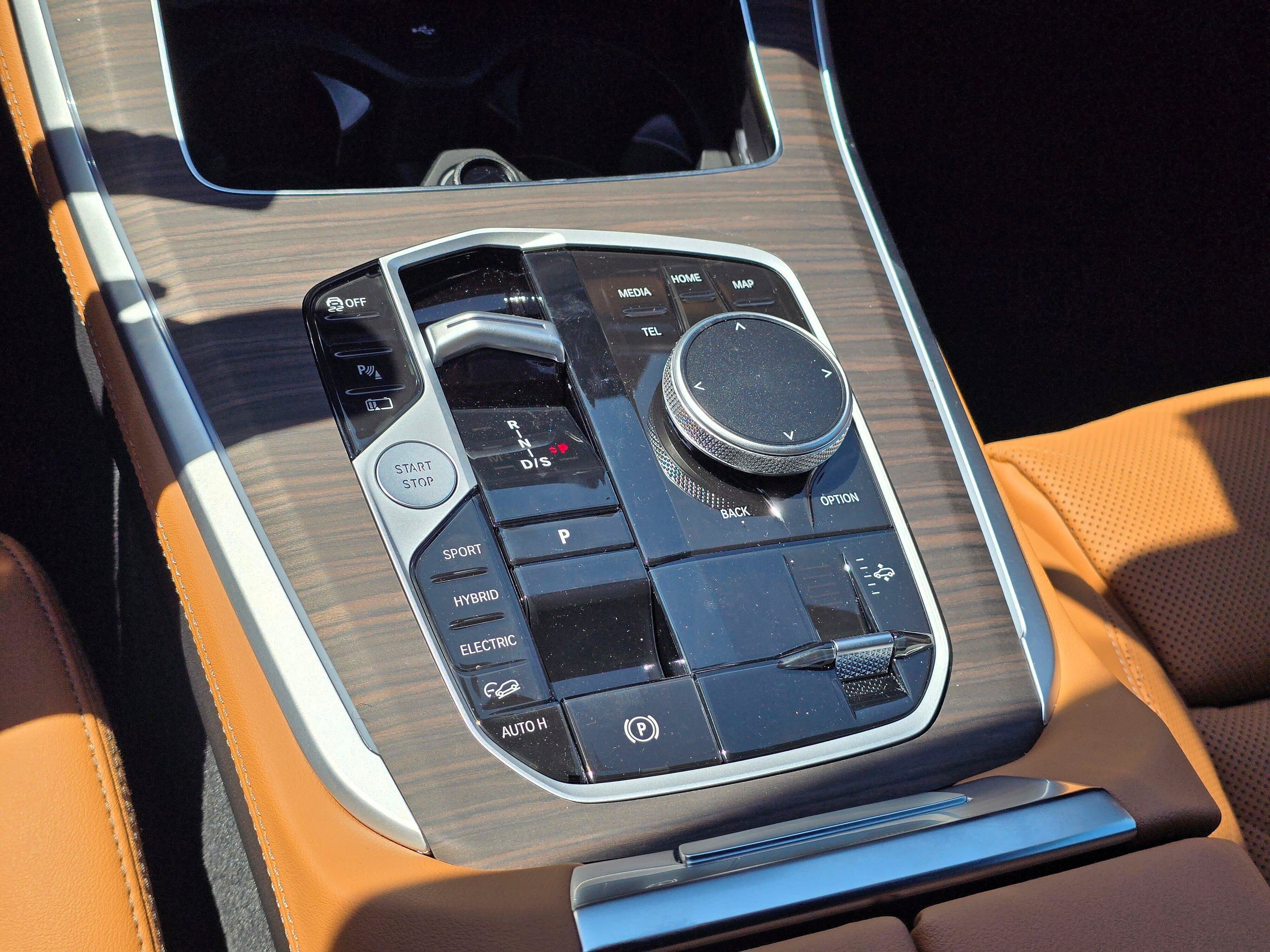New 2026 Brooklyn Grey Metallic BMW xDrive50e image 22
