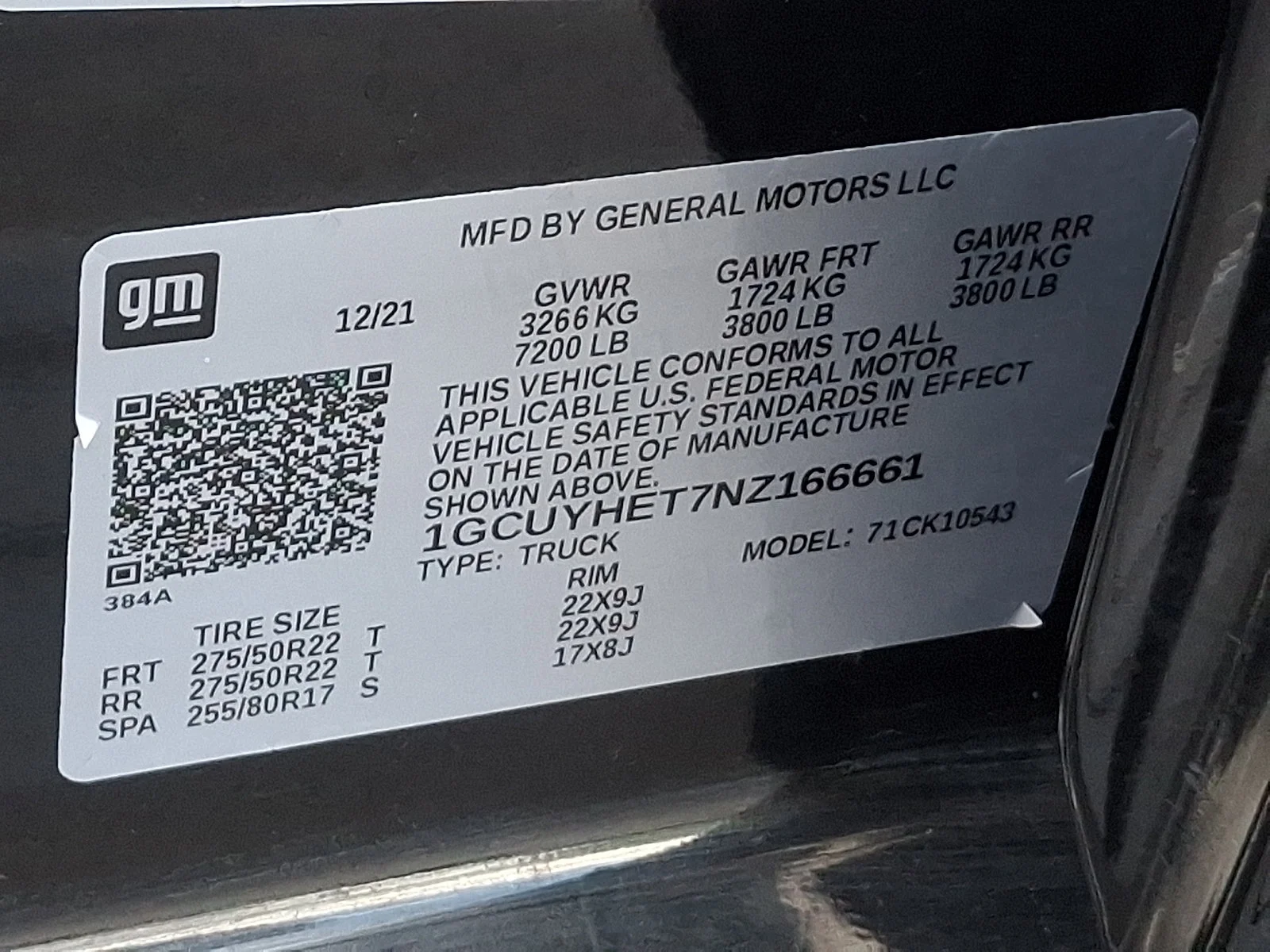 Used 2022 Mosaic Black Metallic Chevrolet High Country image 27