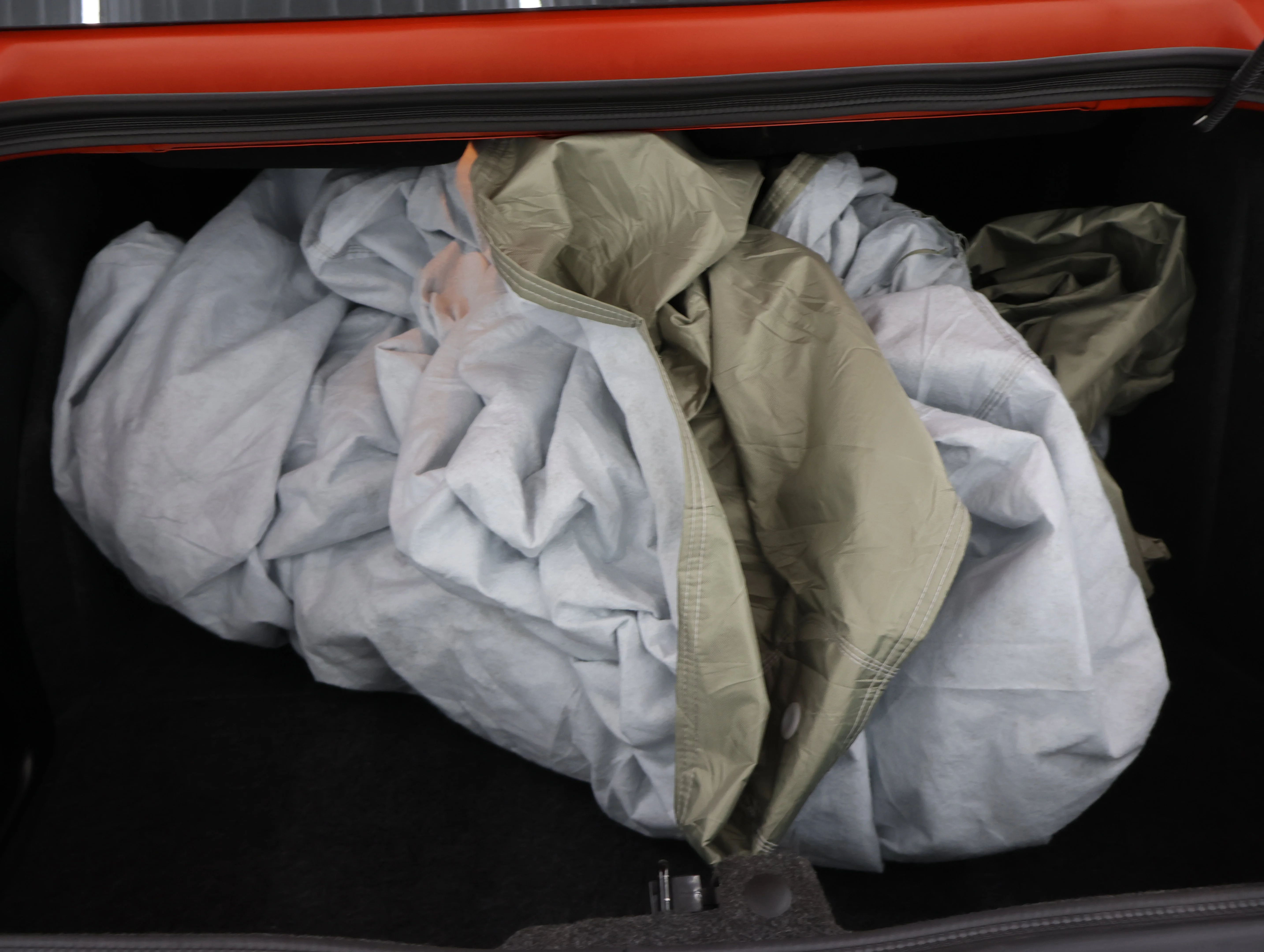 Used 2009 Hemi Orange Pearl Dodge SRT8 image 28
