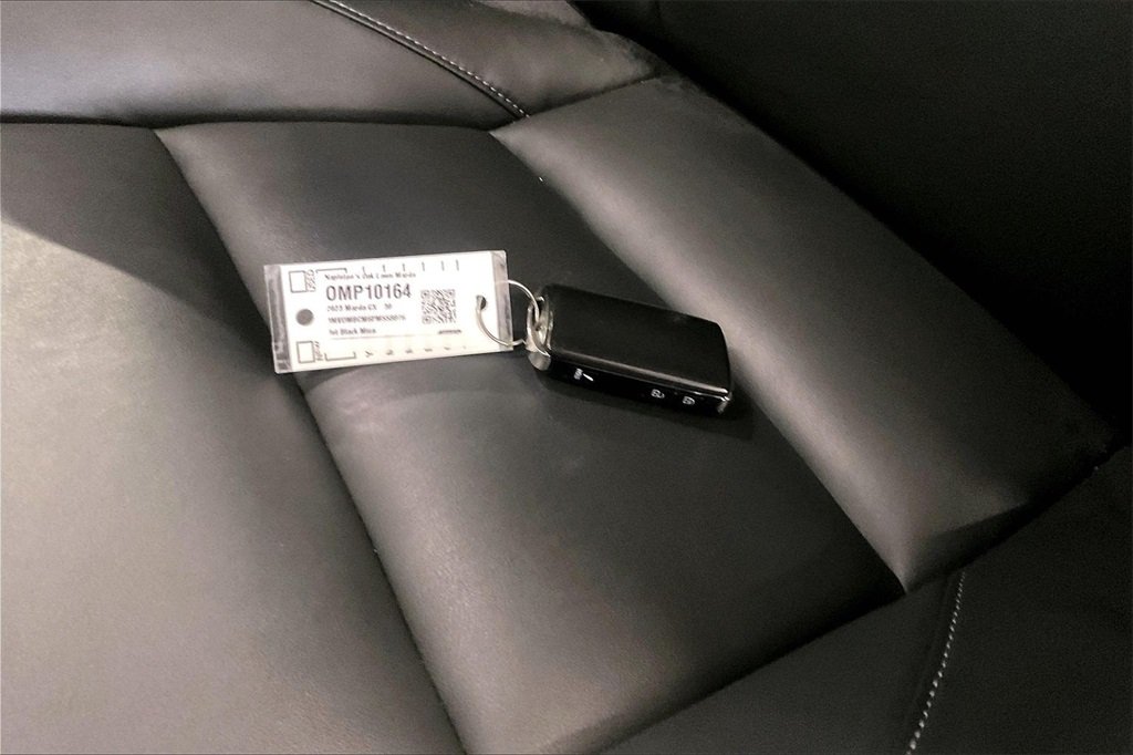 2023 MAZDA CX-30 - Image 10