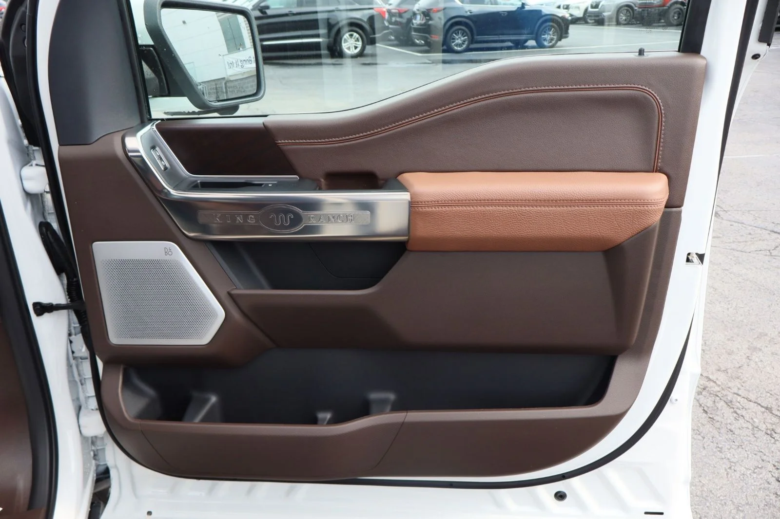 New 2026 Star White Metallic Tri-Coat Ford King Ranch® image 51