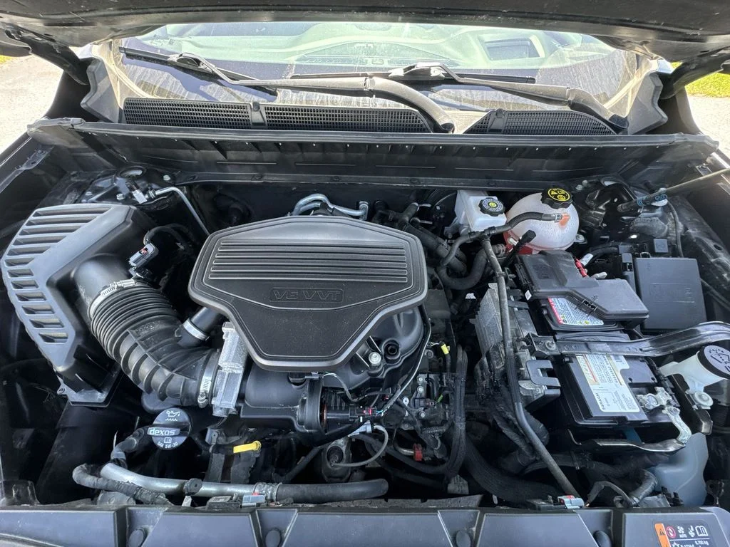 Used 2023 Black GMC AT4 image 27