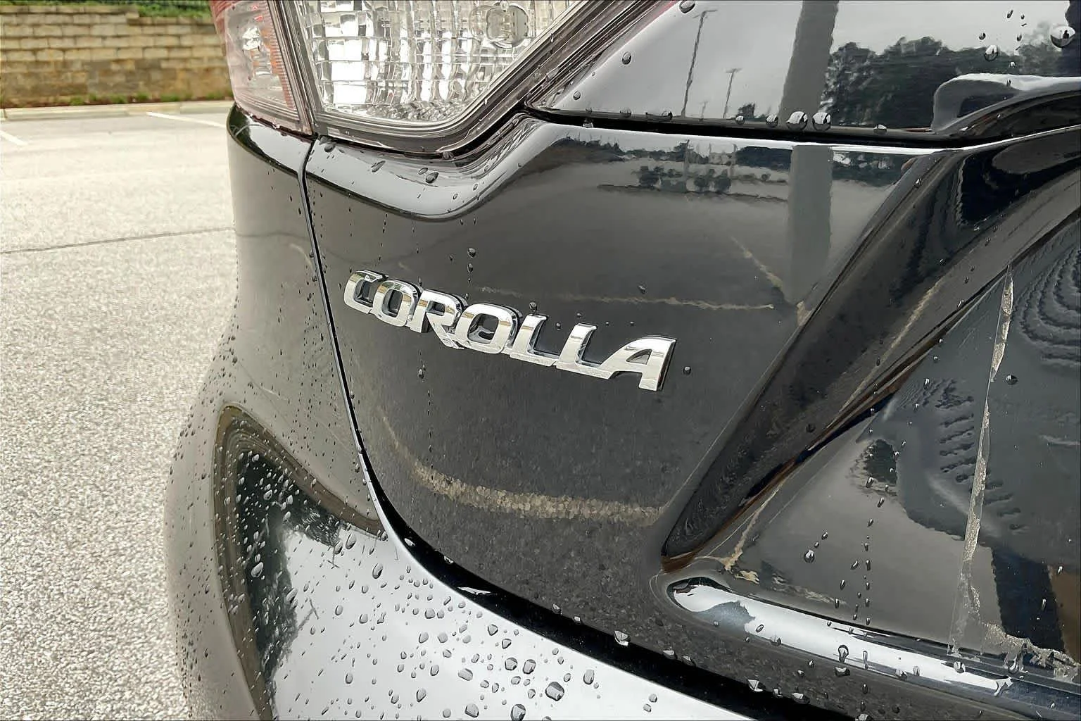 Used 2025 Midnight Black Metallic Toyota LE image 30