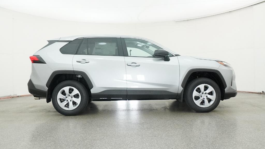 New 2025 Silver Sky Metallic Toyota LE image 3