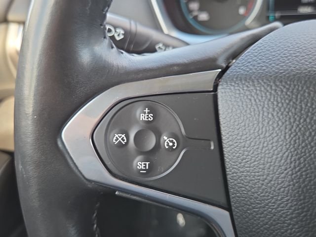 Used 2018 Gray Chevrolet LT image 17