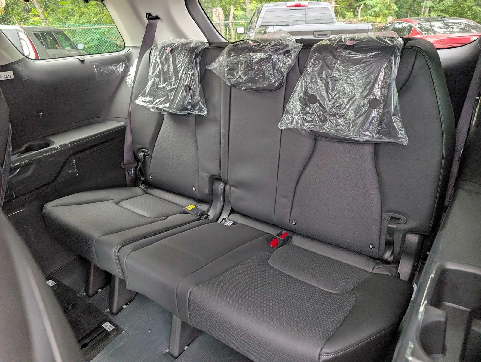 New 2027 Ivory Silver Kia SX Prestige image 19