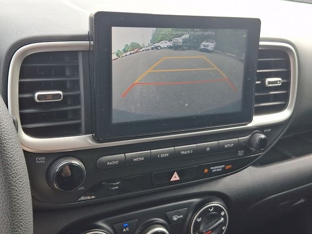 Used 2022 Blue Hyundai SE image 24