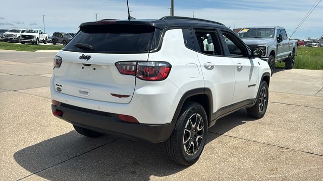 Certified Used 2025 White Jeep Trailhawk image 16