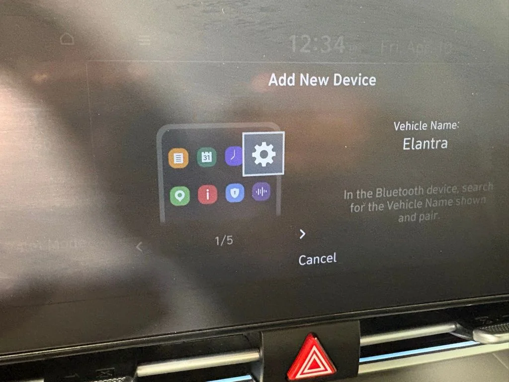 Used 2024 White Hyundai SEL image 30