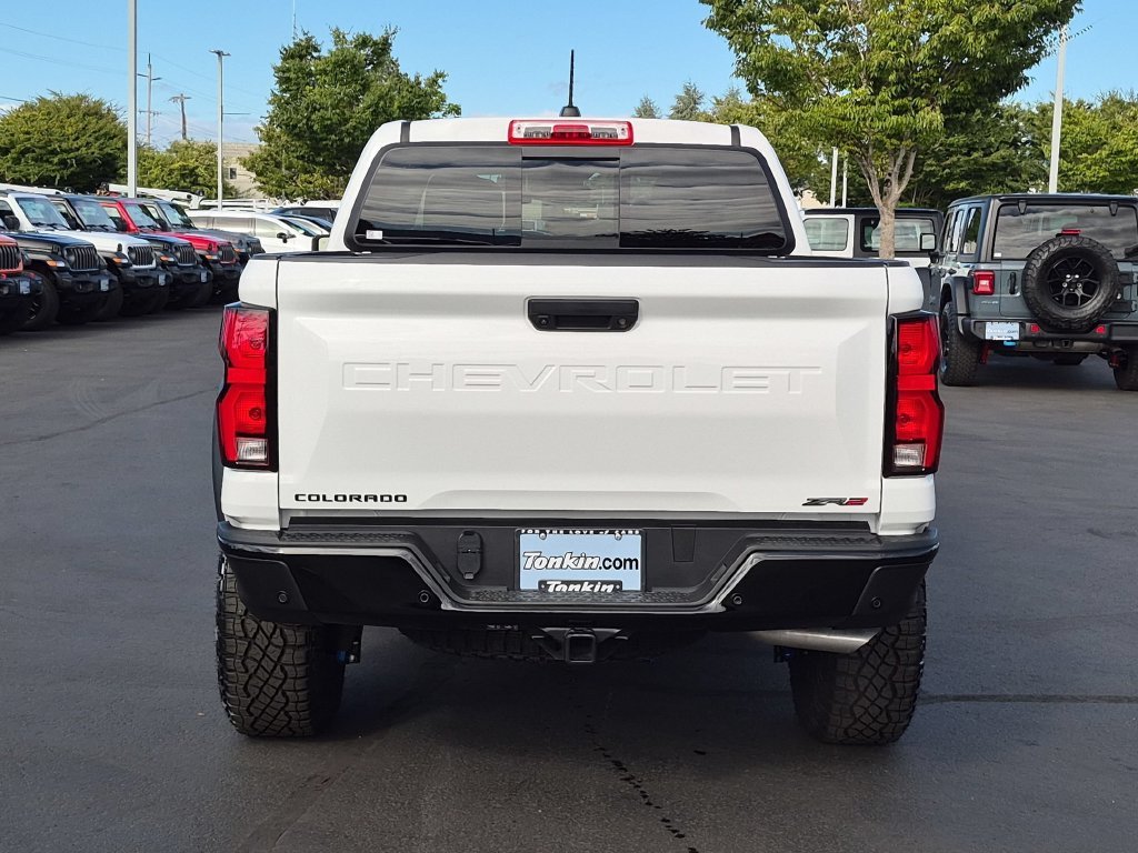 Used 2025 Summit White Chevrolet ZR2 image 4