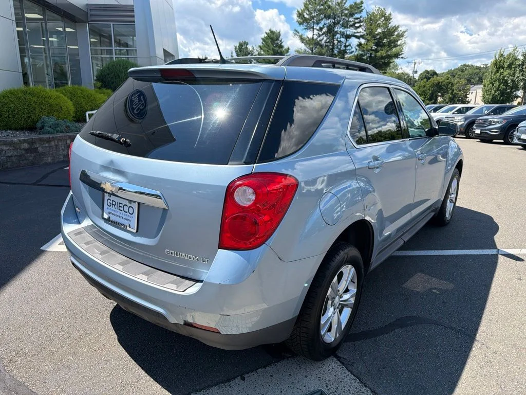 Used 2014 Silver Topaz Metallic Chevrolet LT image 3