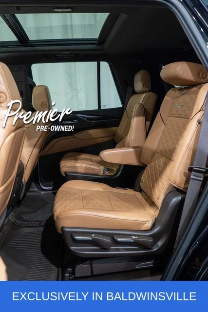 Used 2021 Black Cadillac Sport image 11