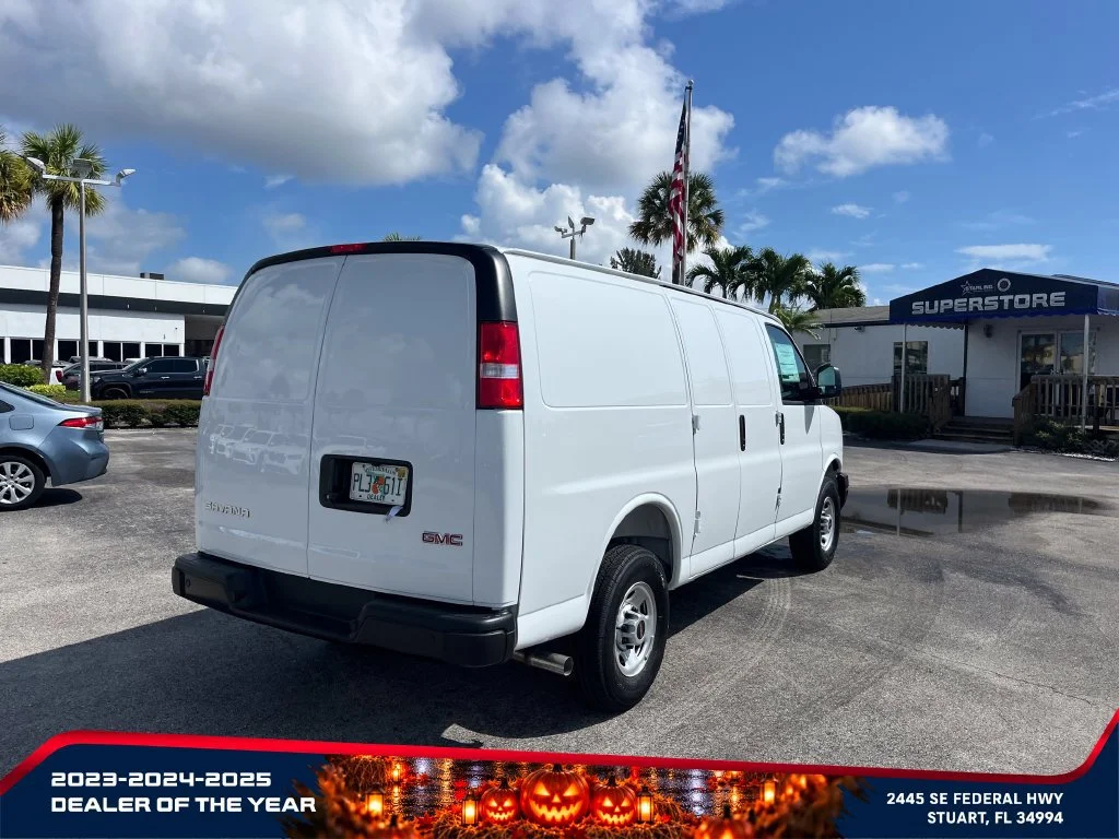 New 2026 Summit White GMC Work Van image 5