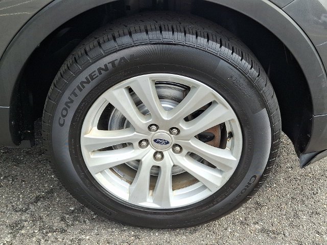 Used 2019 Gray Ford XLT image 9