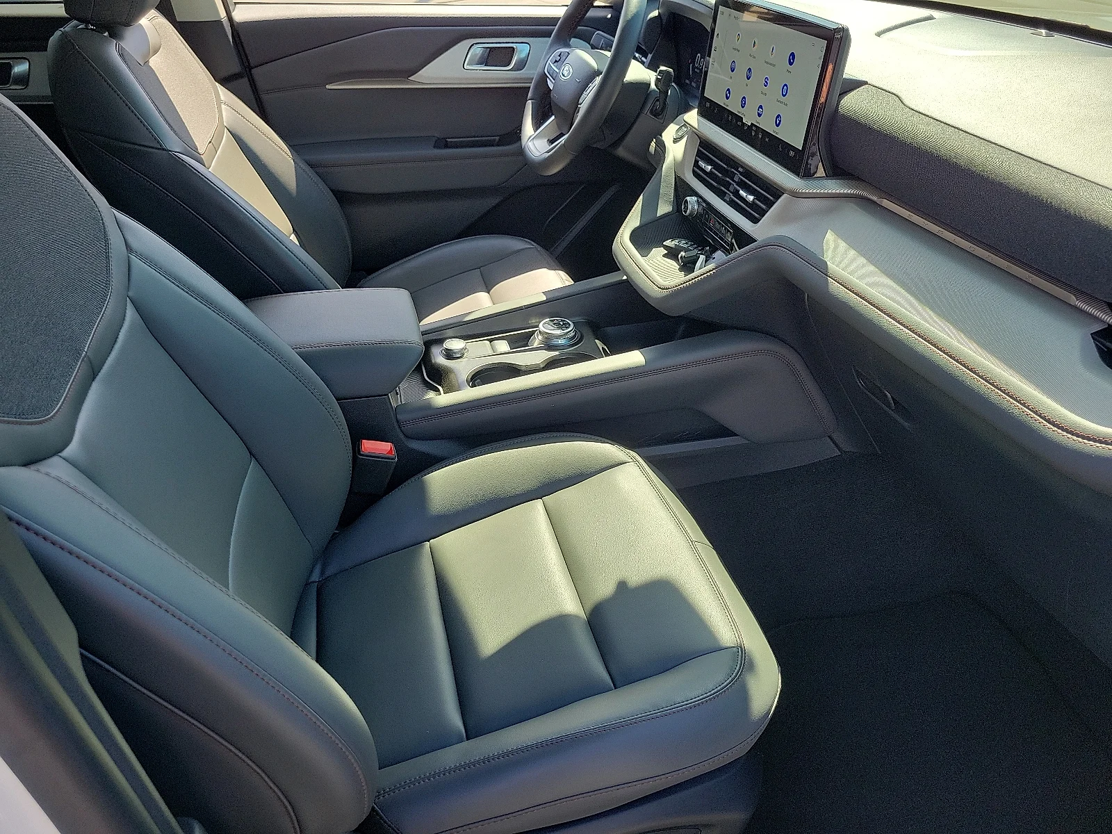 Used 2026 White Metallic Ford Active image 18