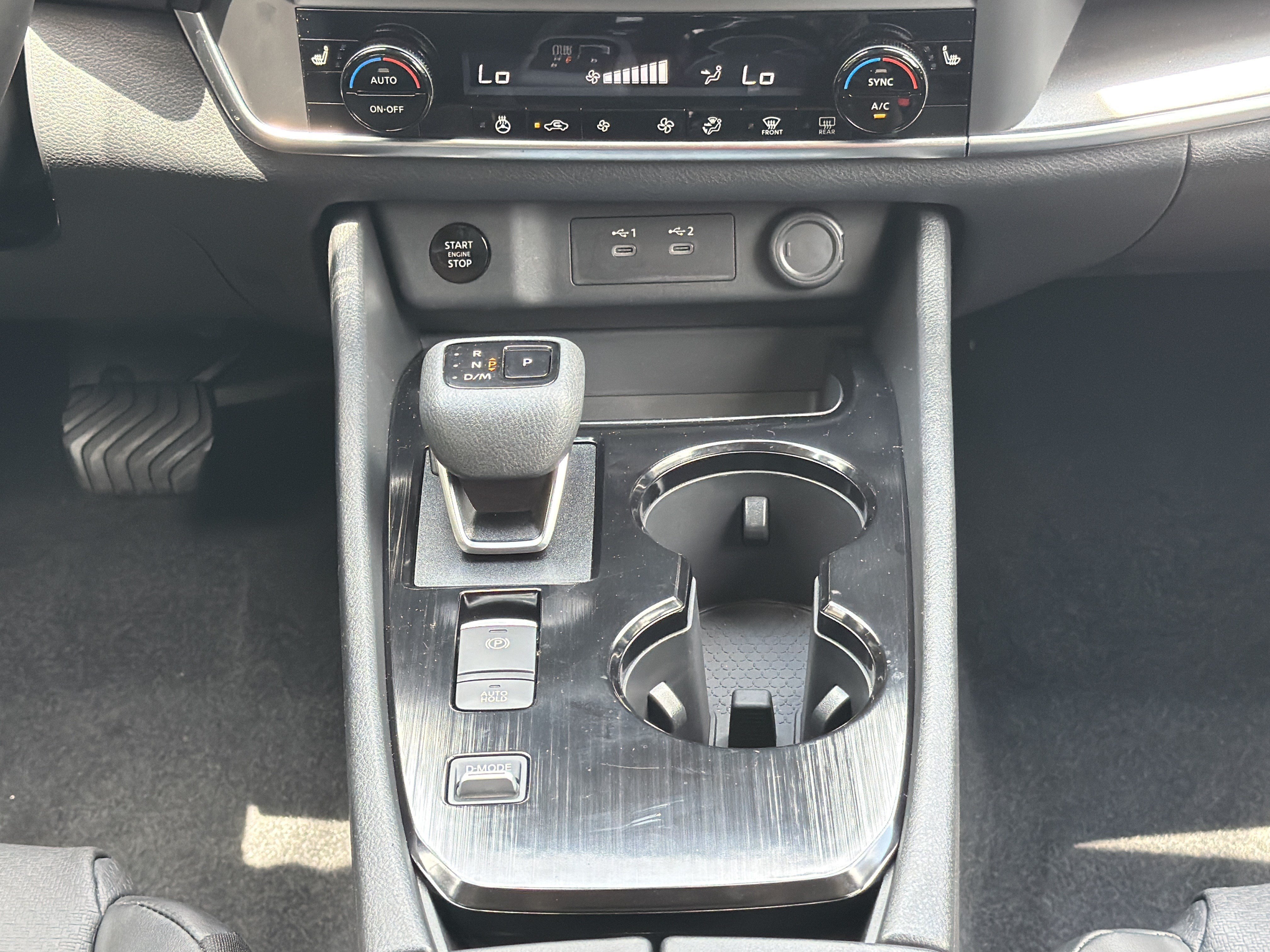 Used 2025 Super Black Nissan SV image 6