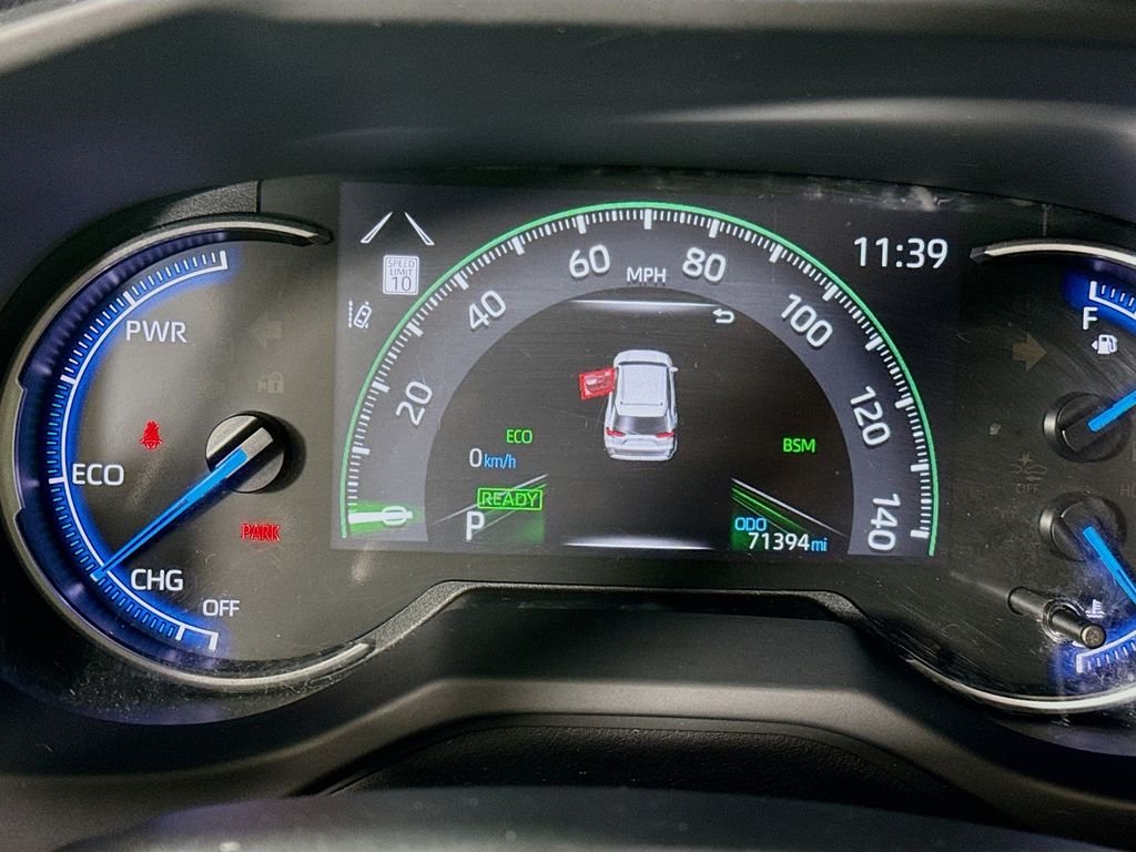 Used 2023 Ice Cap Toyota Hybrid XLE image 13