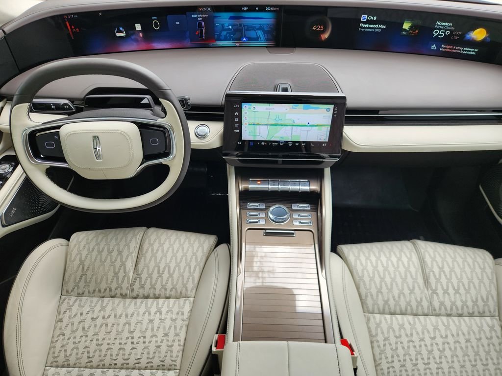 Used 2024 White Platinum Clearcoat Metallic Lincoln Black Label image 28