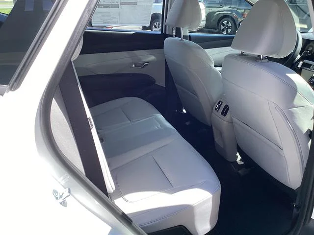 New 2026 Atlantis Blue Hyundai SE image 9