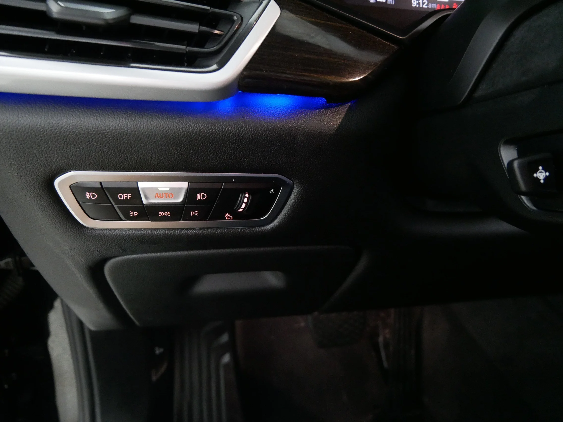 Used 2020 Jet Black BMW xDrive40i image 26