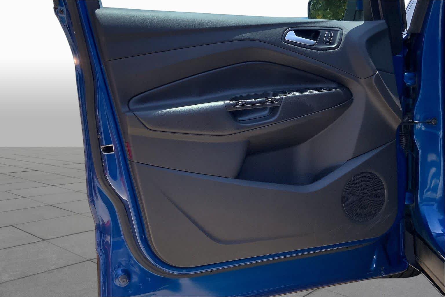 Used 2017 Lightning Blue Metallic Ford SE image 22