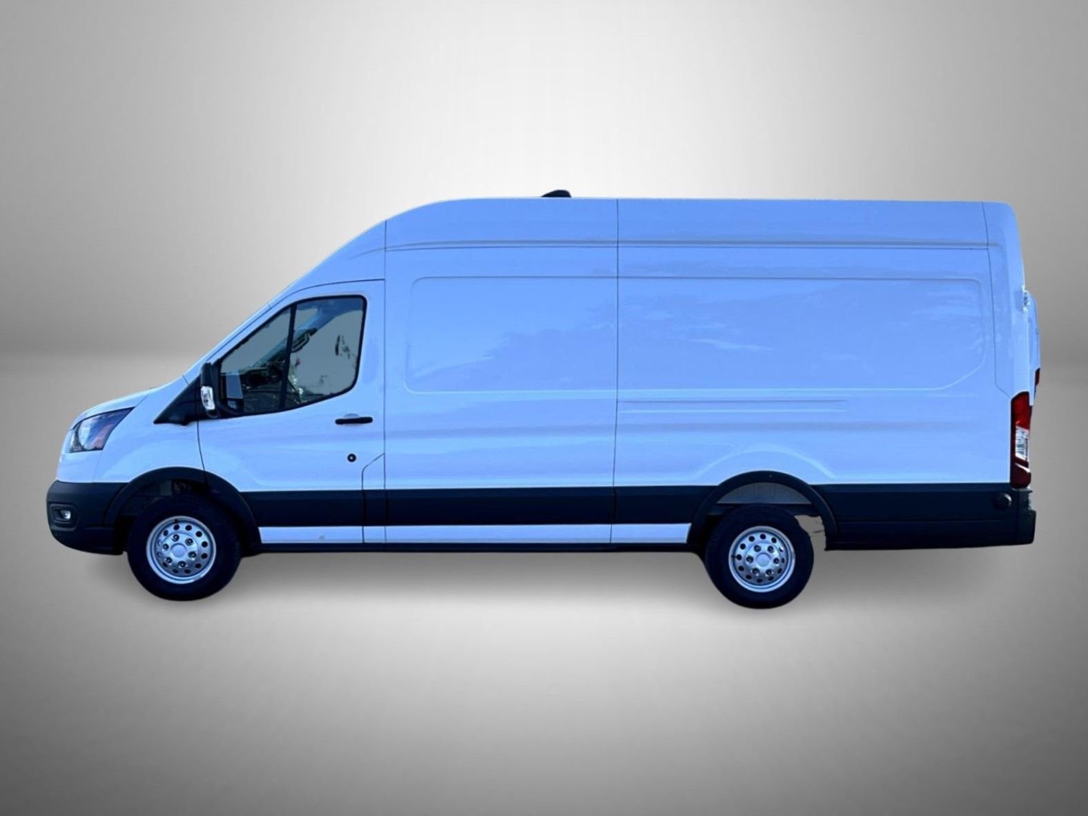 New 2026 Oxford White Ford XL Cargo image 8