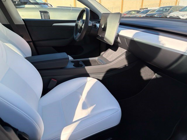 Used 2024 Stealth Gray Tesla Long Range image 14