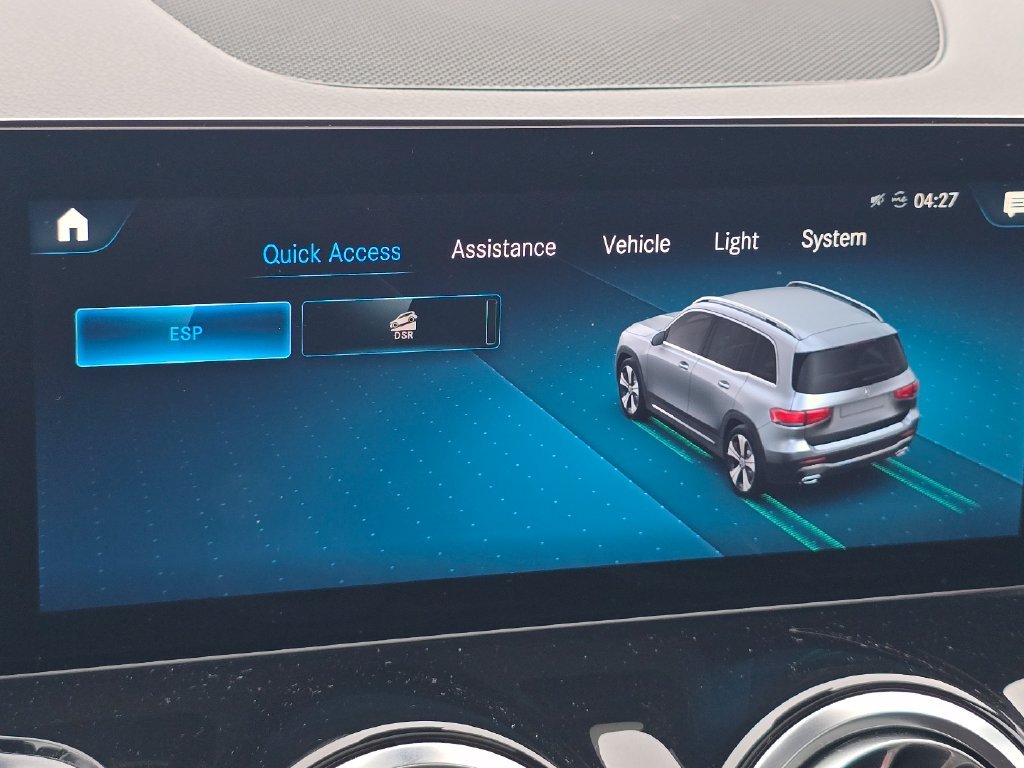 Certified Used 2023  Mercedes-Benz GLB 250 image 9
