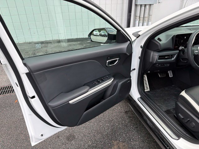 New 2026 Snow White Pearl Kia GT-Line Turbo image 10