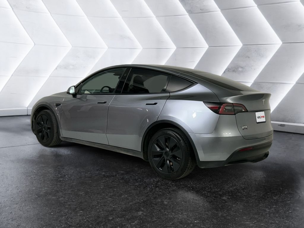Used 2025  Tesla Long Range image 6