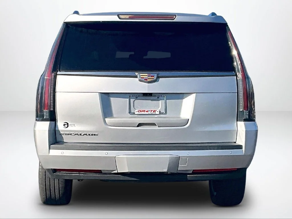 Used 2018 Silver Cadillac Platinum Edition image 4