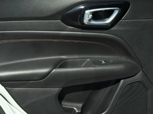 Used 2025 White Jeep Trailhawk image 19