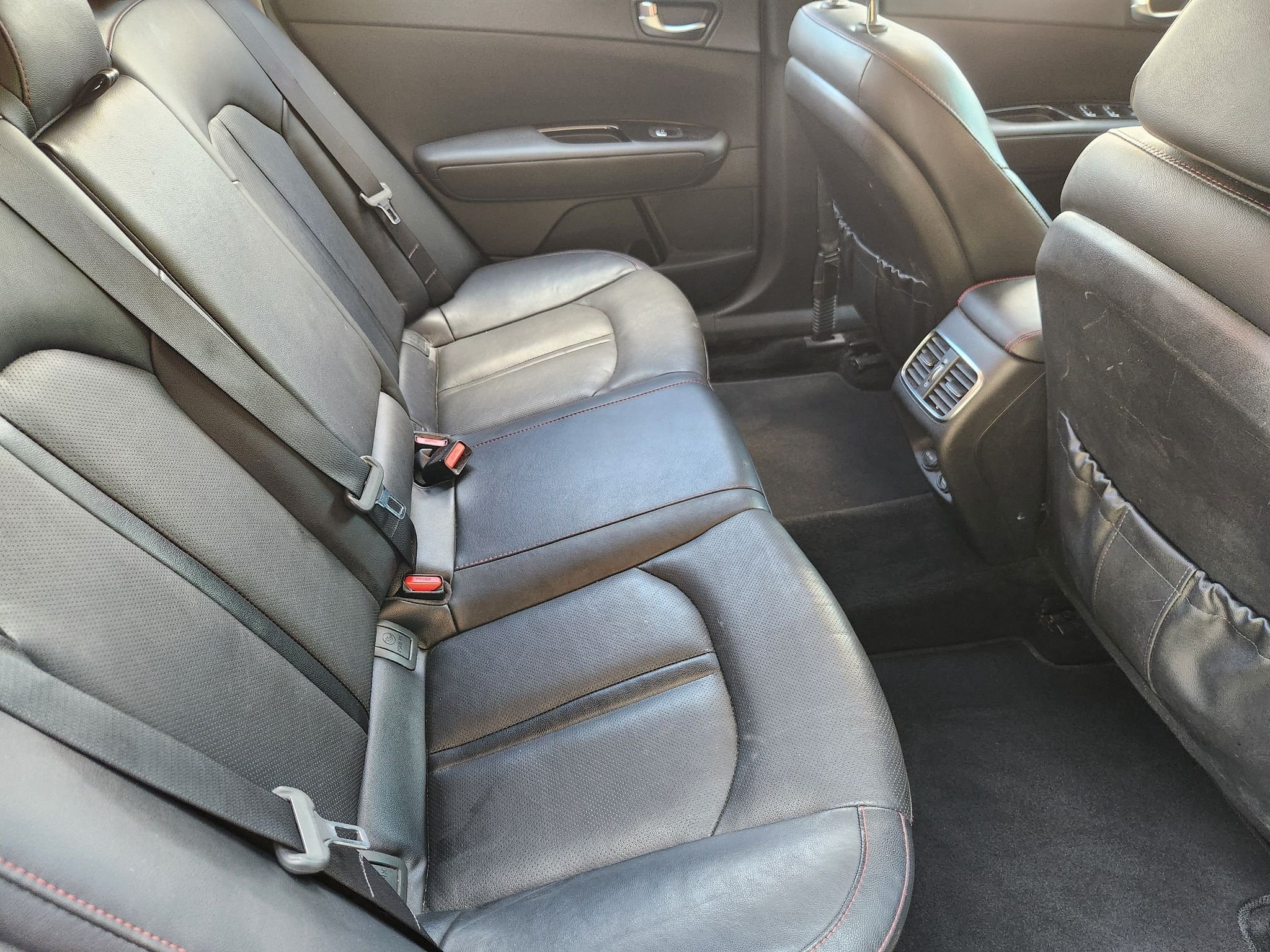 Used 2018 Ebony Black Kia SX image 33