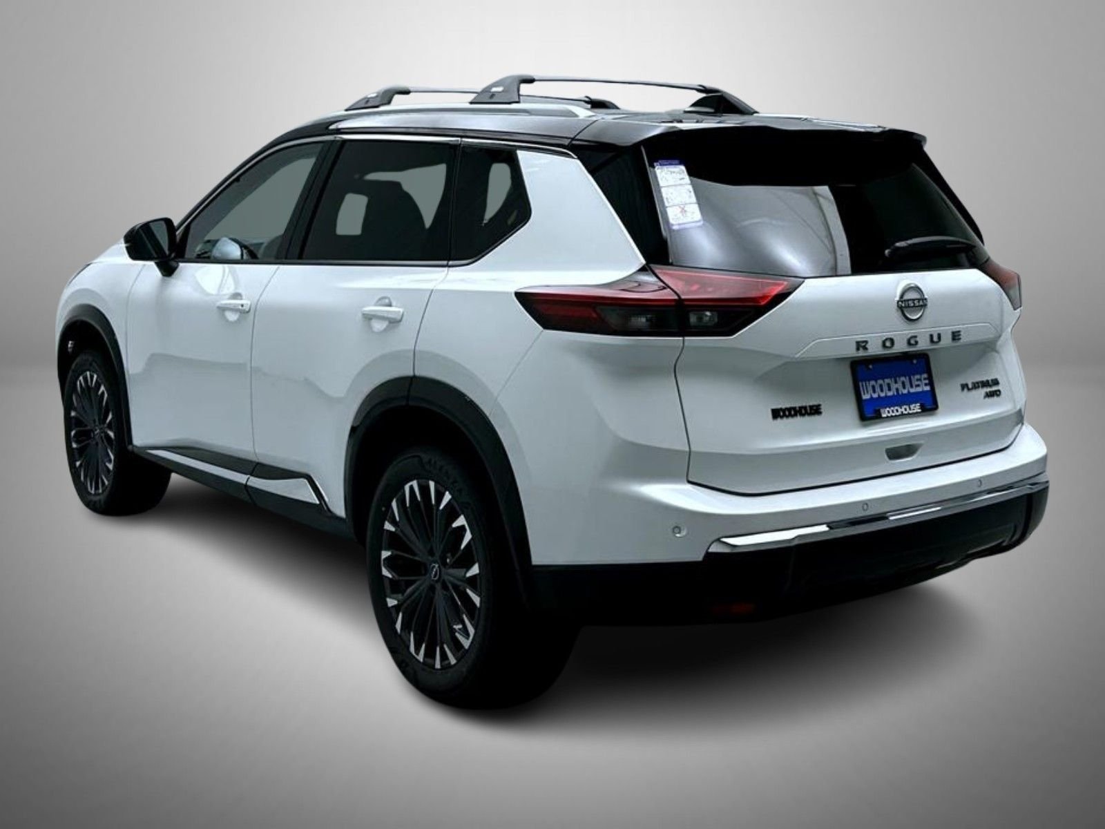 New 2026 Everest White Pearl TriCoat / Super Black Two-tone Nissan Platinum image 7