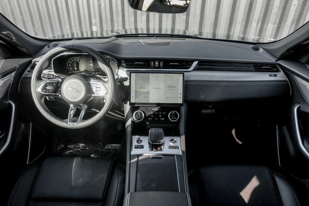 2026 Jaguar F-Pace R-Dynamic S - Photo 19