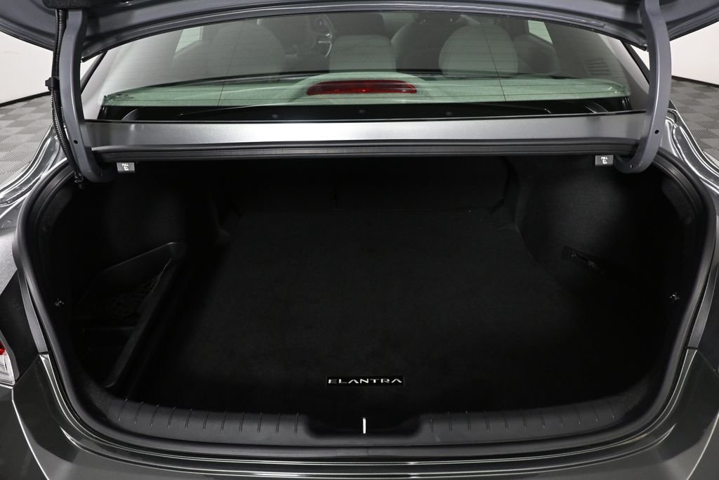 Used 2024 Gray Hyundai SEL image 28