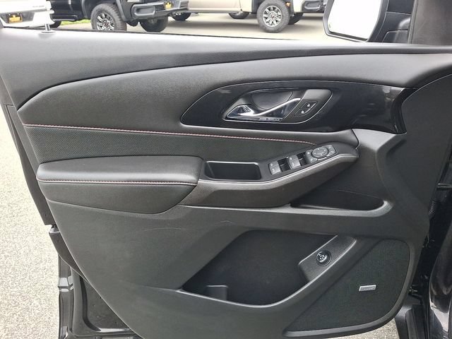 Used 2023 Mosaic Black Metallic Chevrolet RS image 28