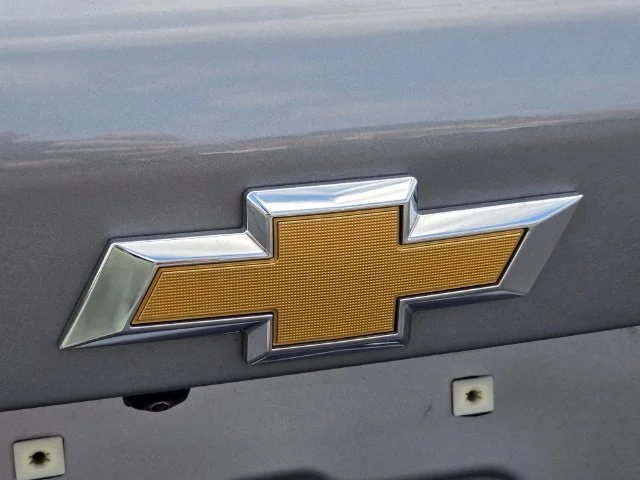 Used 2025 Gray Chevrolet LT image 19