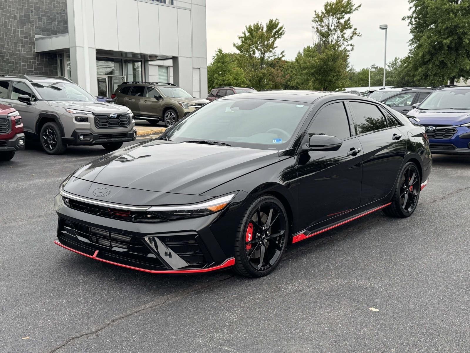 Used 2025 Abyss Black Hyundai  image 4