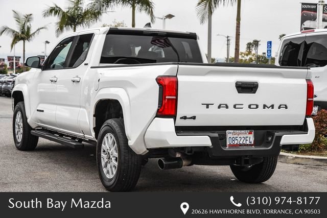 2025 Toyota Tacoma SR5 - Photo 8