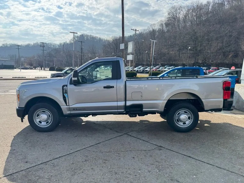New 2024 Iconic Silver Metallic Ford F-350® XL image 4