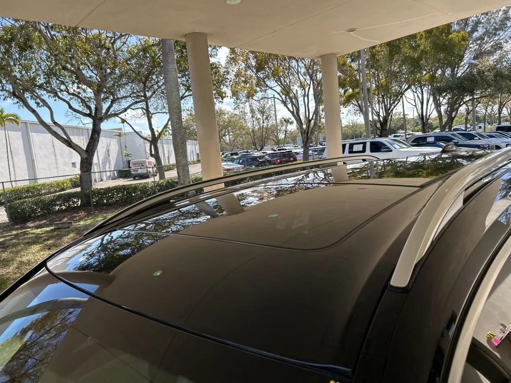 Used 2019 Black BMW xDrive40i image 17