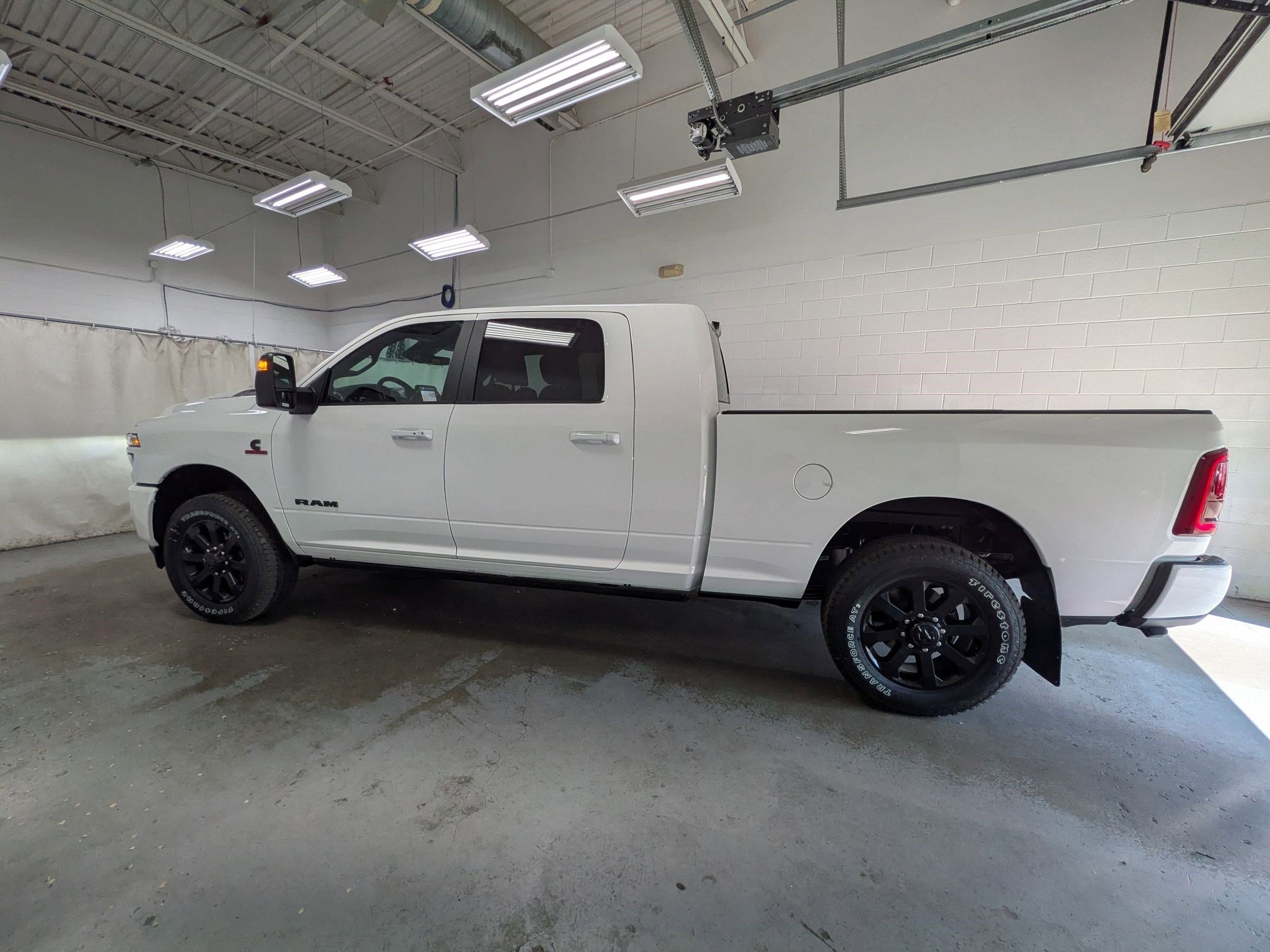 New 2026 Bright White Clear-Coat Exterior Paint RAM Laramie image 8