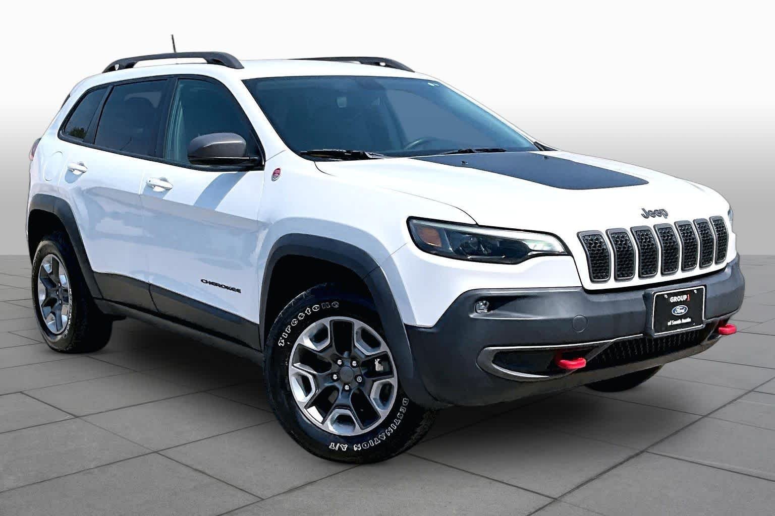 Pre-Owned 2019 Jeep Cherokee Trailhawk