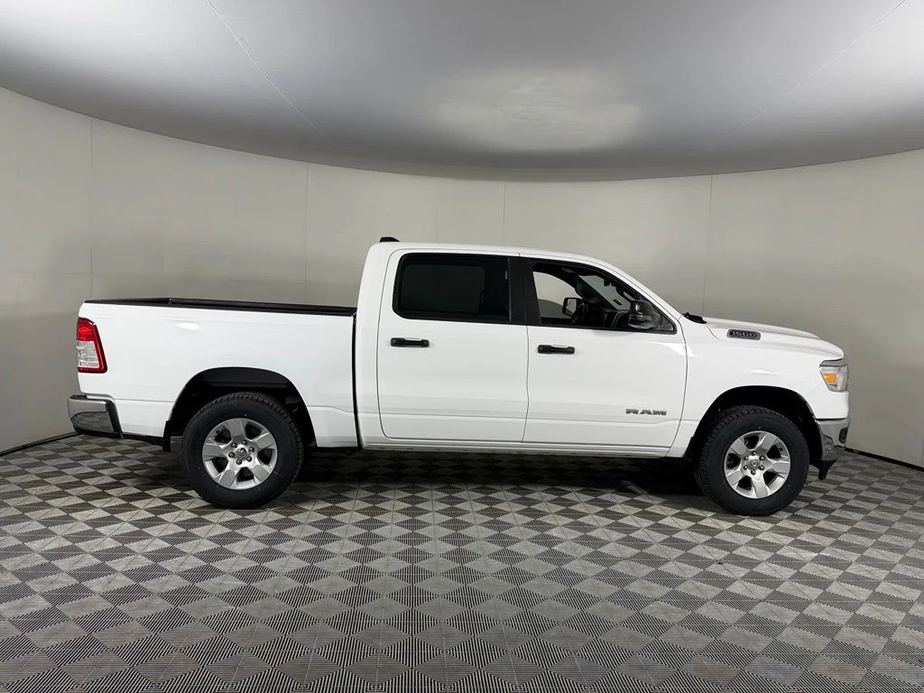 Certified Used 2023 White Ram Big Horn/Lone Star image 7