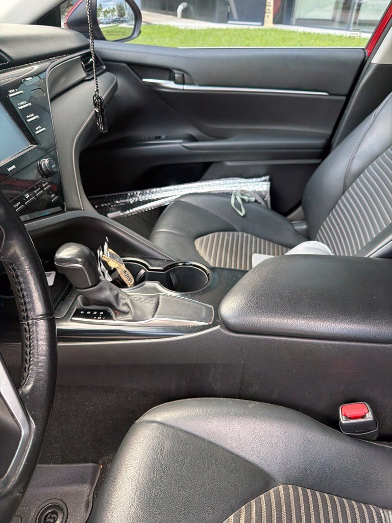 Used 2020 Red Toyota  image 2