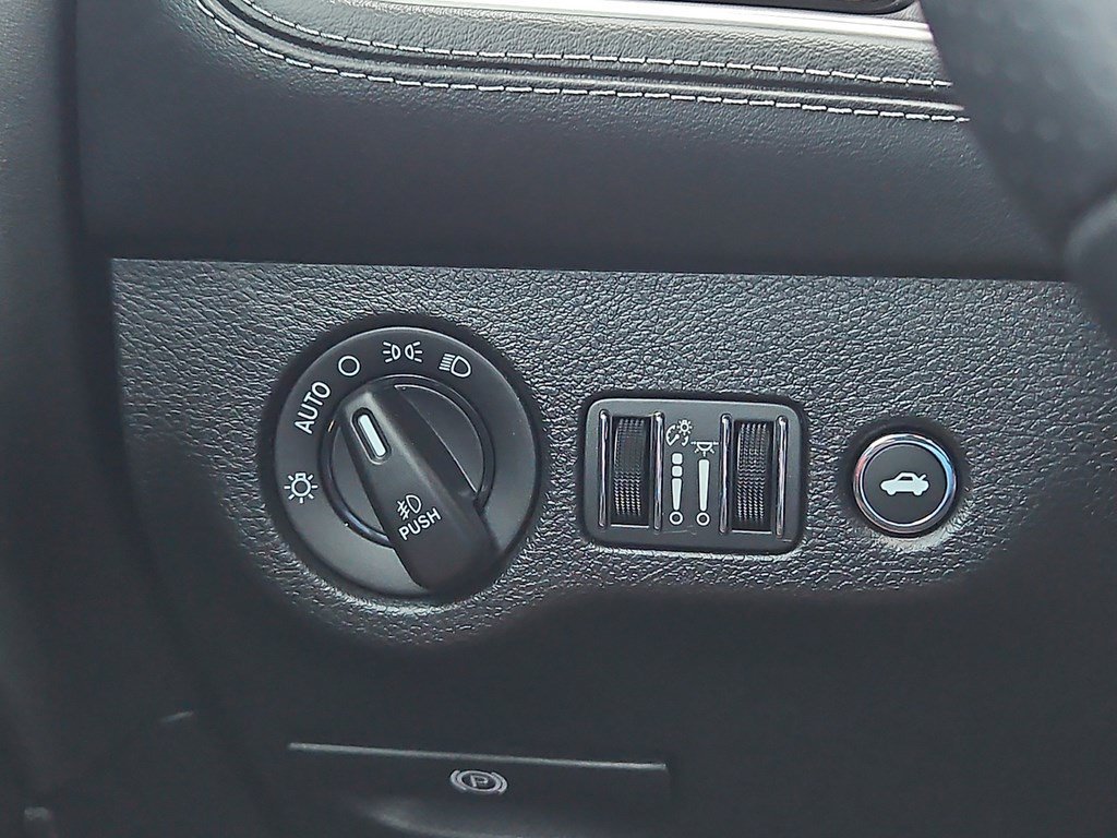 Used 2022 Pitch Black Clearcoat Dodge R/T Scat Pack image 14