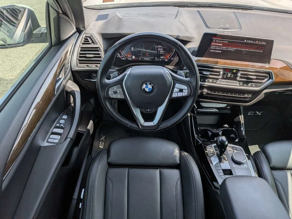 Used 2023 White BMW xDrive30i image 16