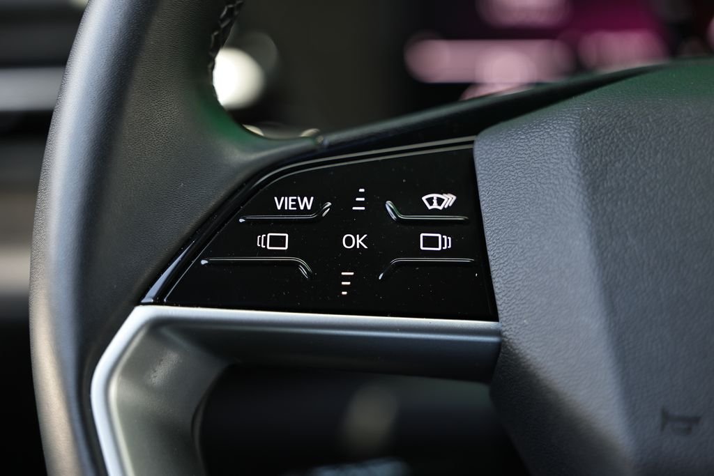 Used 2025 Mythos Black Metallic Audi 2.0T Premium Plus image 33